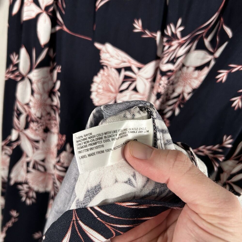 New Isabel Maternity Dress Women's Medium Blue Floral 3/4 Sleeve Vneck - Picture 7 of 9